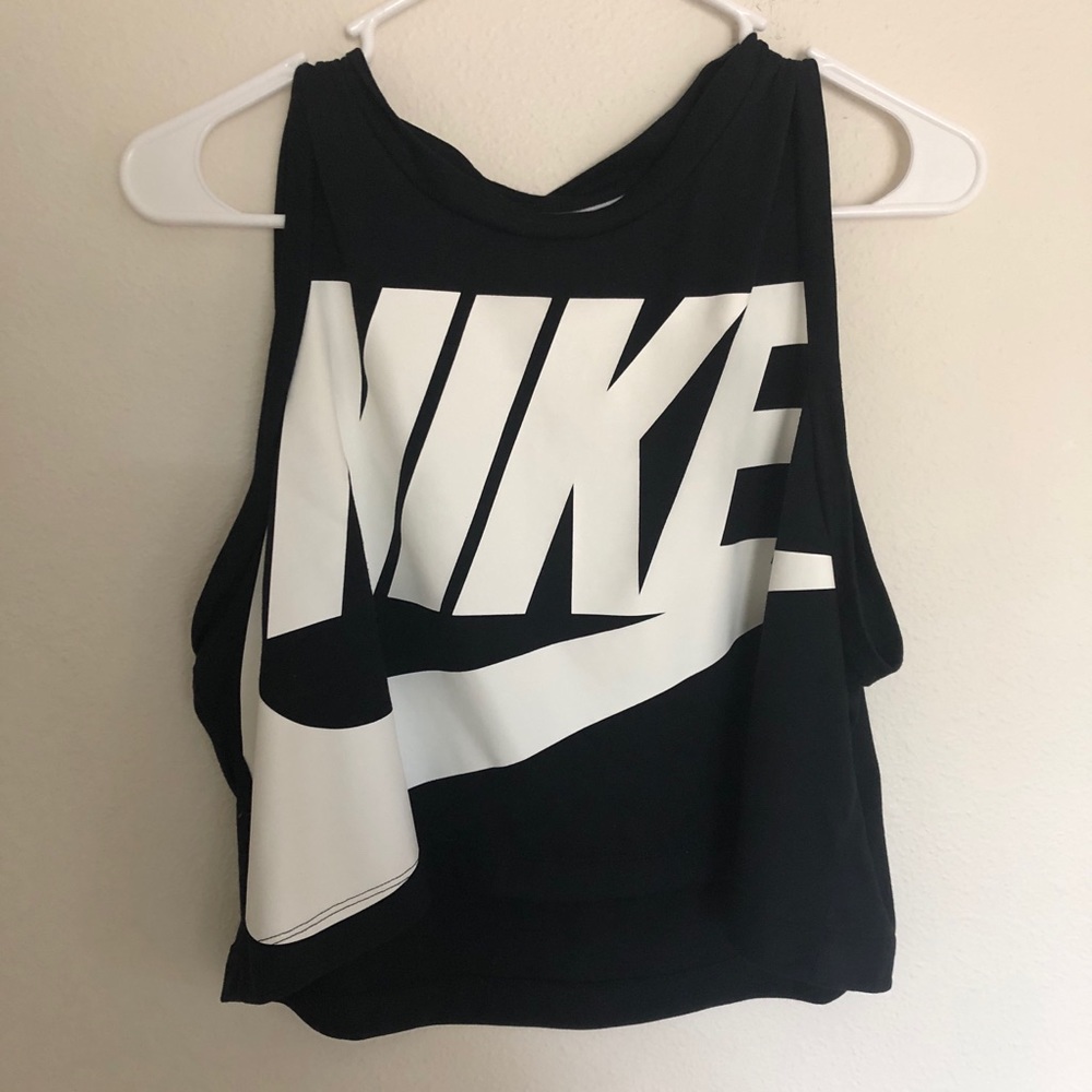 **SOLD** Nike crop top